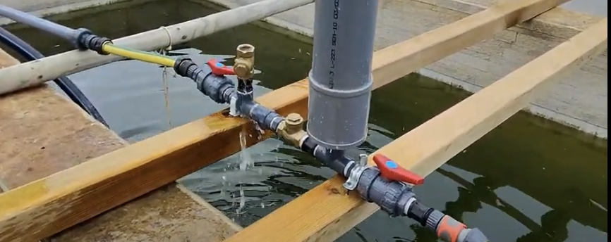 Hydraulic ram pump system